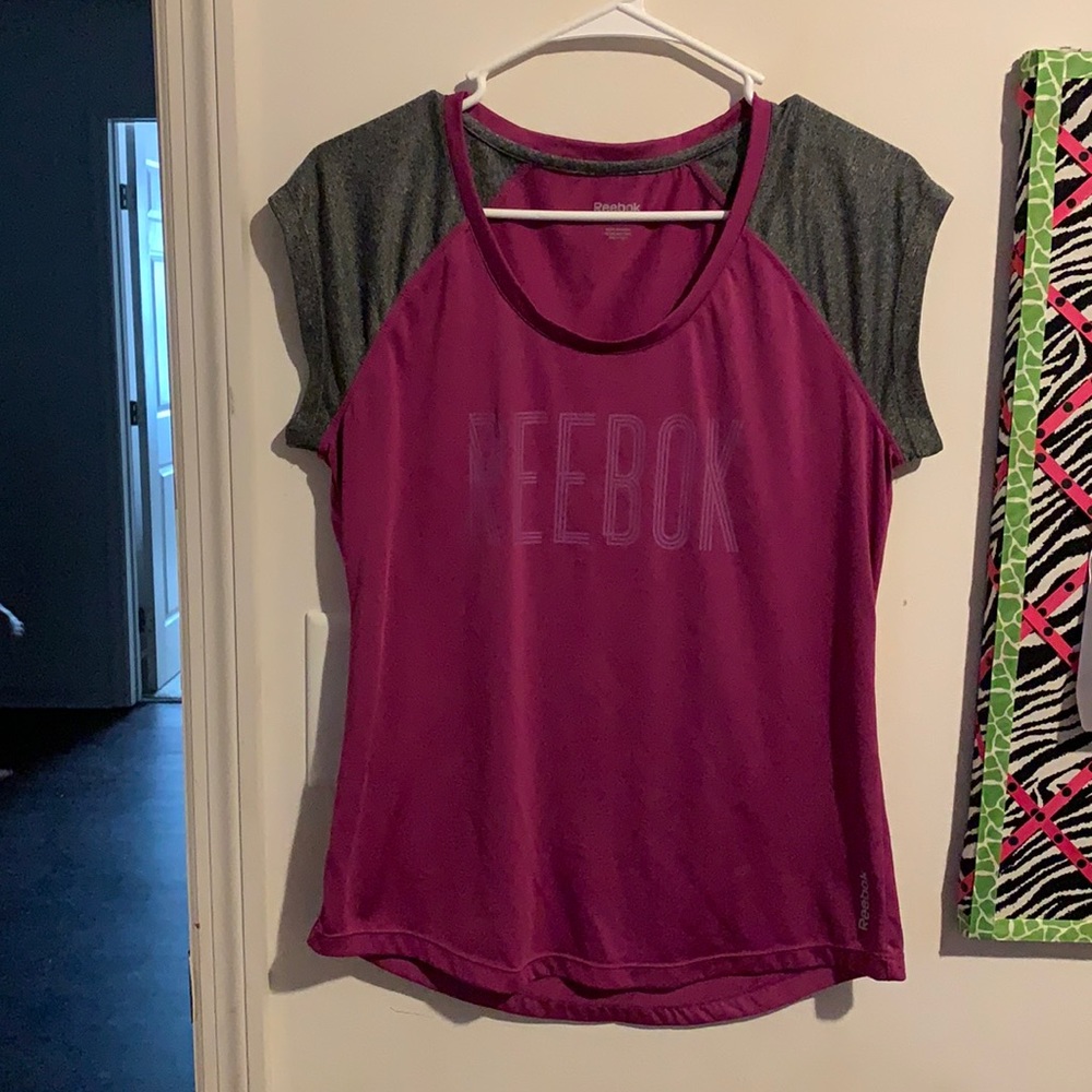 Reebok short sleeve